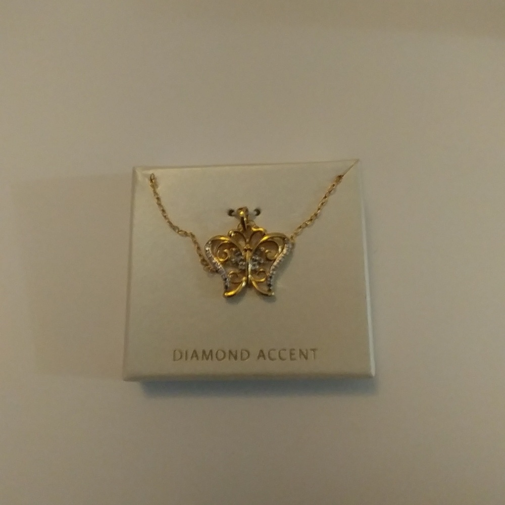 Butterfly shaped pendant with chain